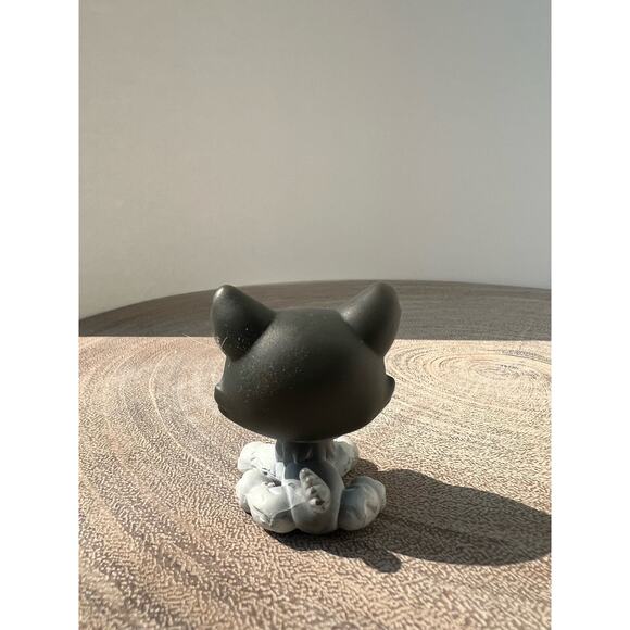 Littlest Pet Shop LPS Husky Dog #210 Charcoal Gray White Blue Eyes 2005 - Picture 2 of 3